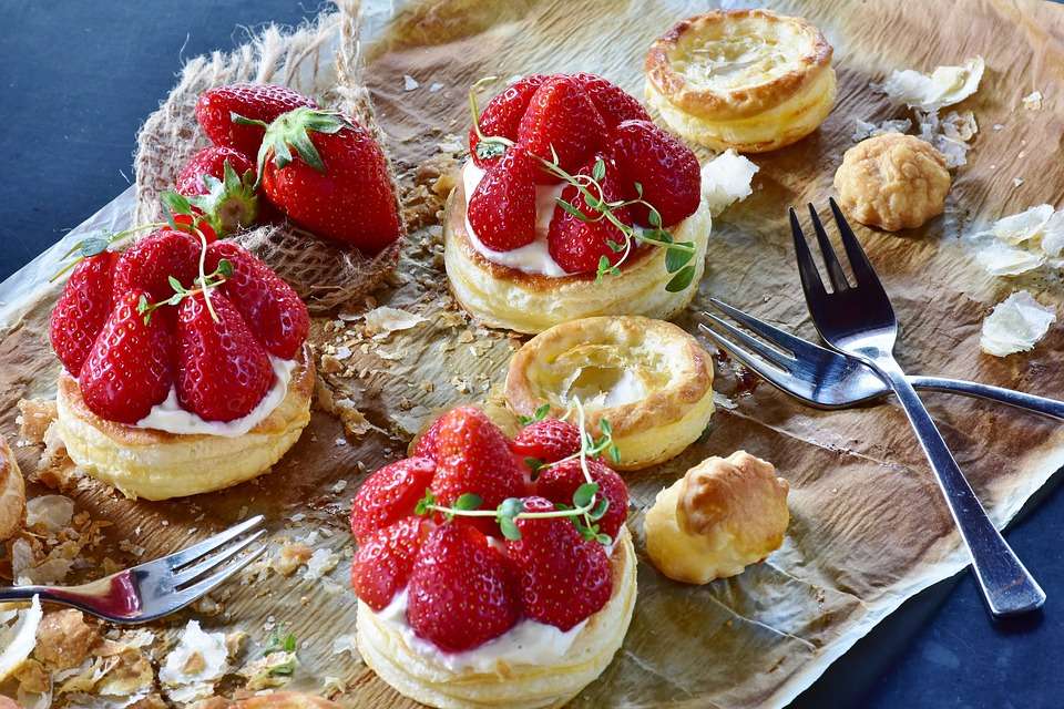 Бисквитки с ягоди онлайн пъзел