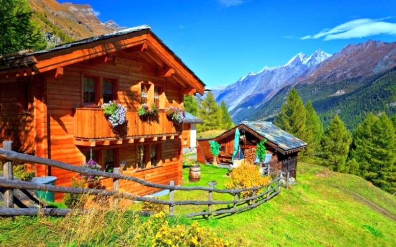 Лятна къща в планината онлайн пъзел