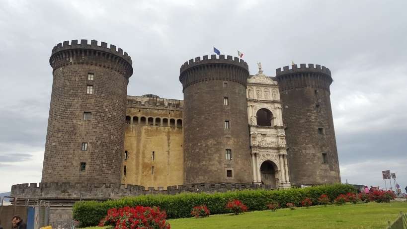 Castel Nuovo Puzzlespiel online