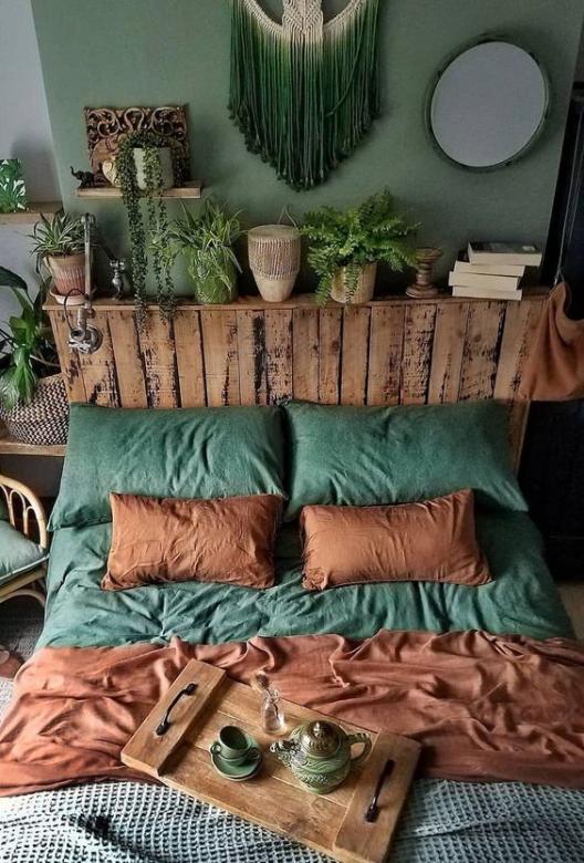 Grünes Schlafzimmer mit Blumen Online-Puzzle