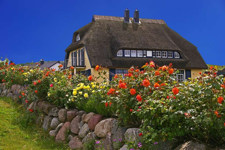 By the cottage. jigsaw puzzle online