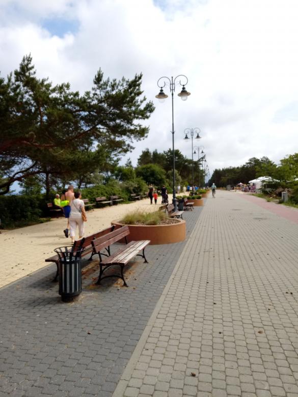 Krynica, eine Strandpromenade Online-Puzzle