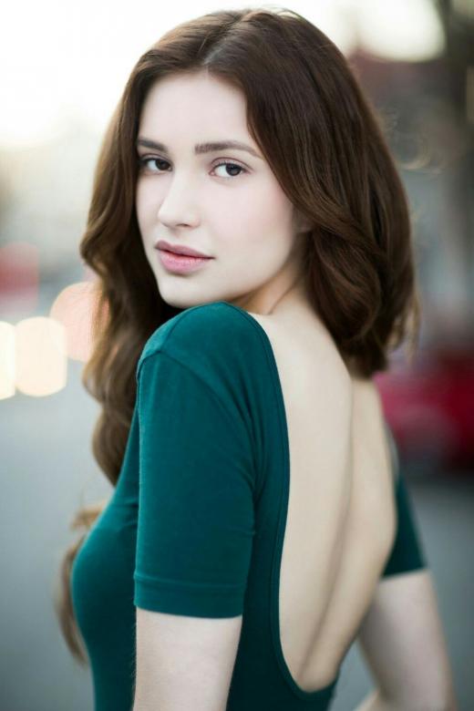 Alexia Fast Pussel online