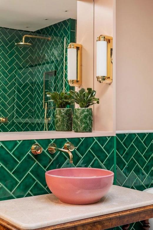 Green bathroom jigsaw puzzle online