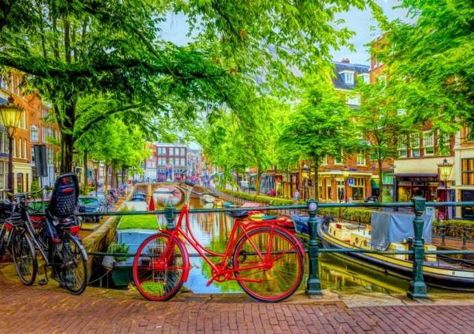 Amsterdam colorido rompecabezas en línea