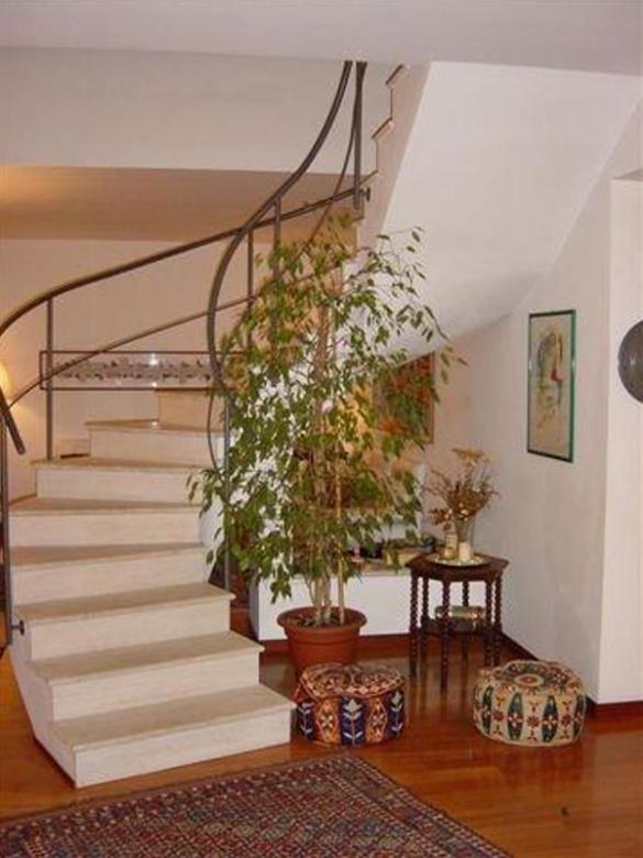 helical staircase jigsaw puzzle online