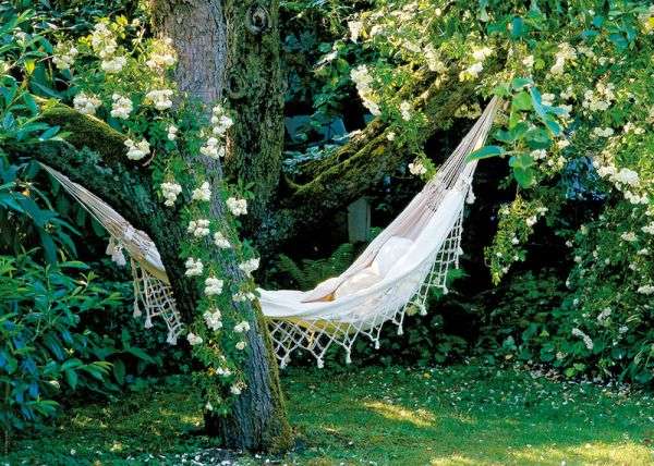 White hammock. online puzzle
