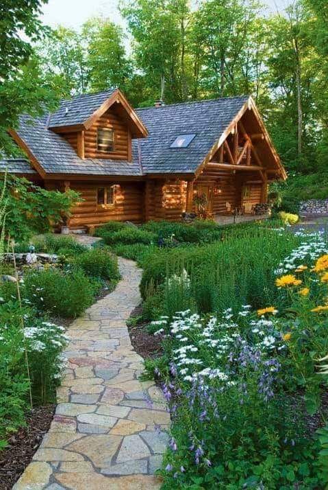 Wooden log cabin jigsaw puzzle online