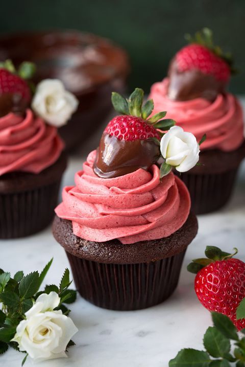 Muffins με φράουλες παζλ online