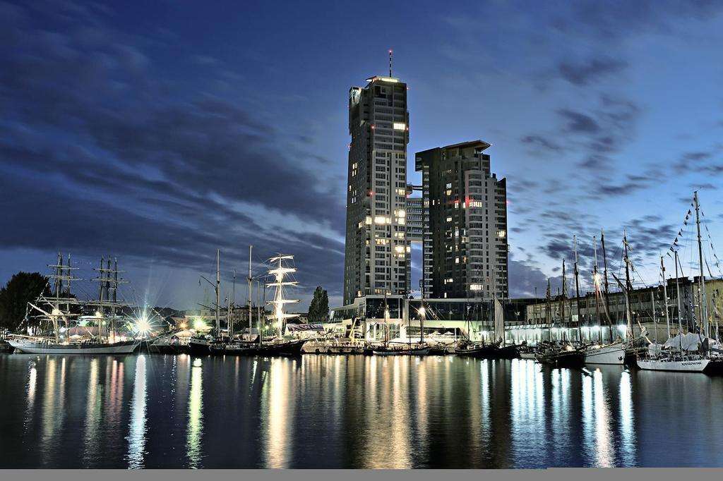 Sea Towers Gdynia rompecabezas en línea
