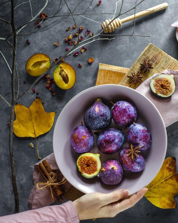Figs and plums jigsaw puzzle online