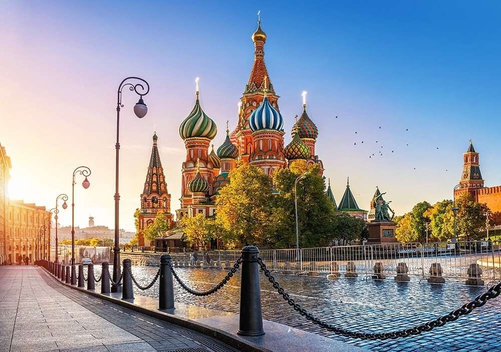 Православна църква в Москва. онлайн пъзел