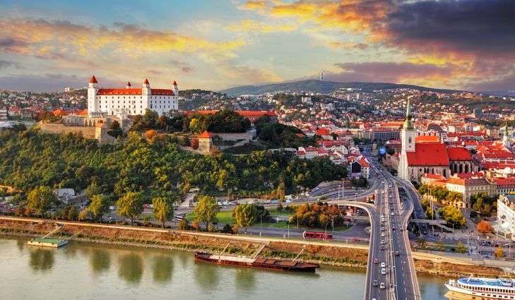 Vue aérienne de la Slovaquie puzzle en ligne