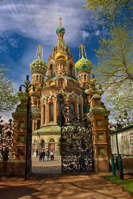 Kyrka i St Petersburg, Ryssland pussel på nätet