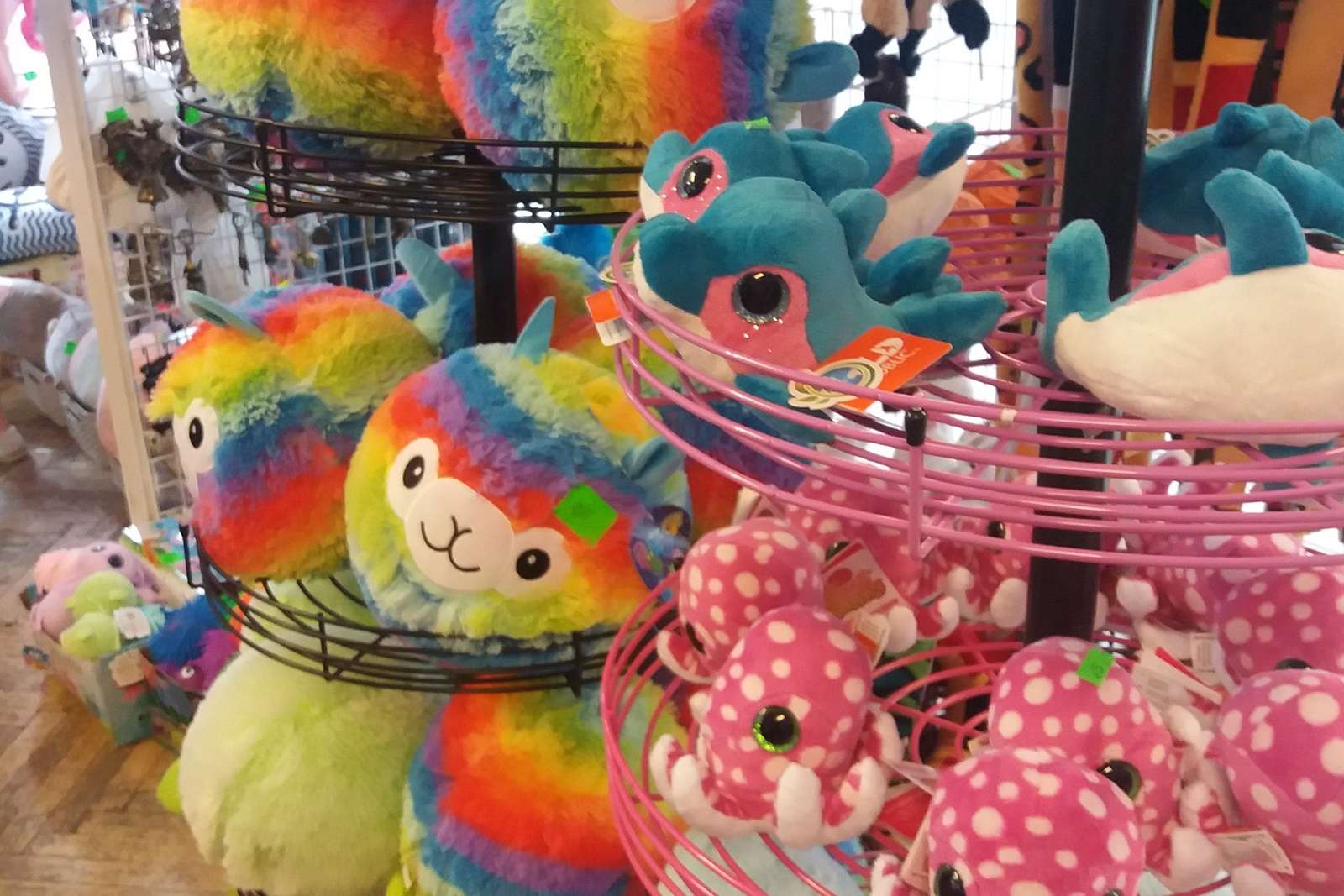 leksaker fyllda djur i butiken pussel på nätet