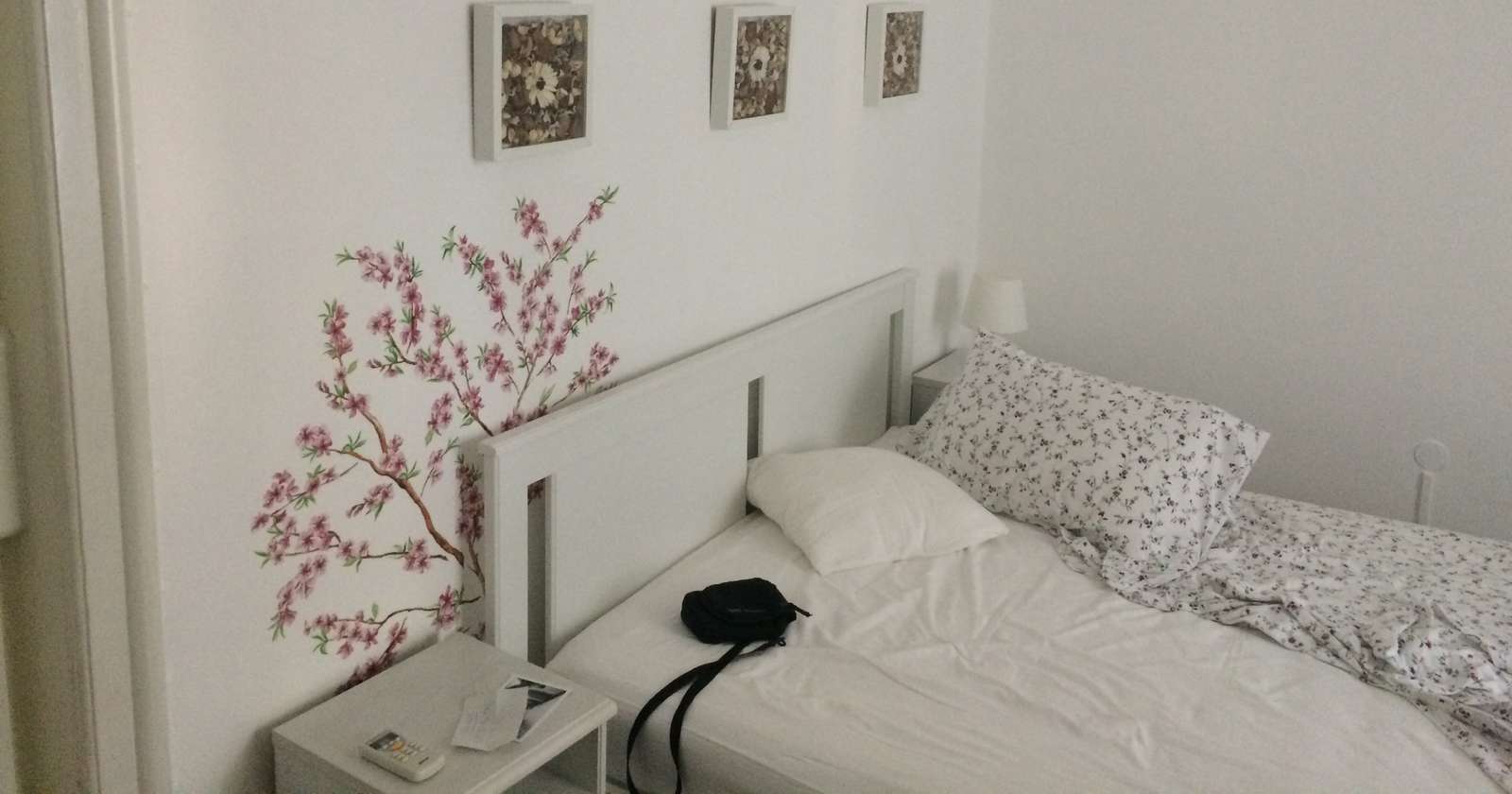 camera da letto bianca puzzle online