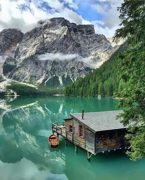 Швейцарско планинско езеро онлайн пъзел