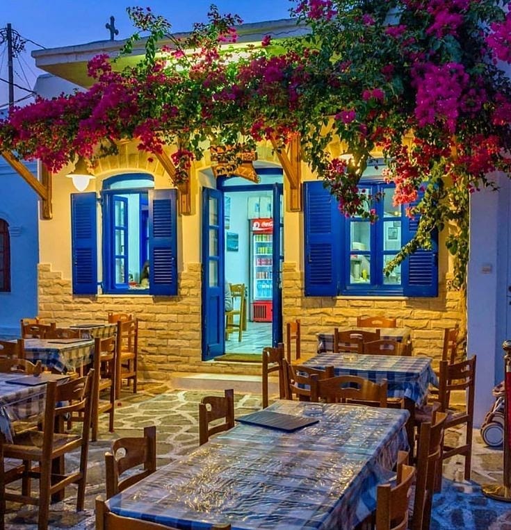 Griechische Taverne am Abend Puzzlespiel online