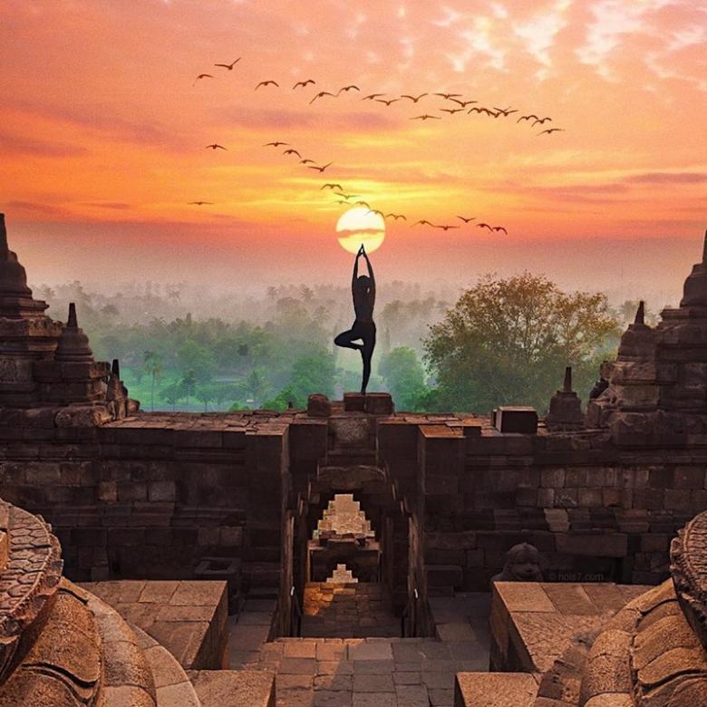 Menikmati Sunrise Borobudur pussel på nätet