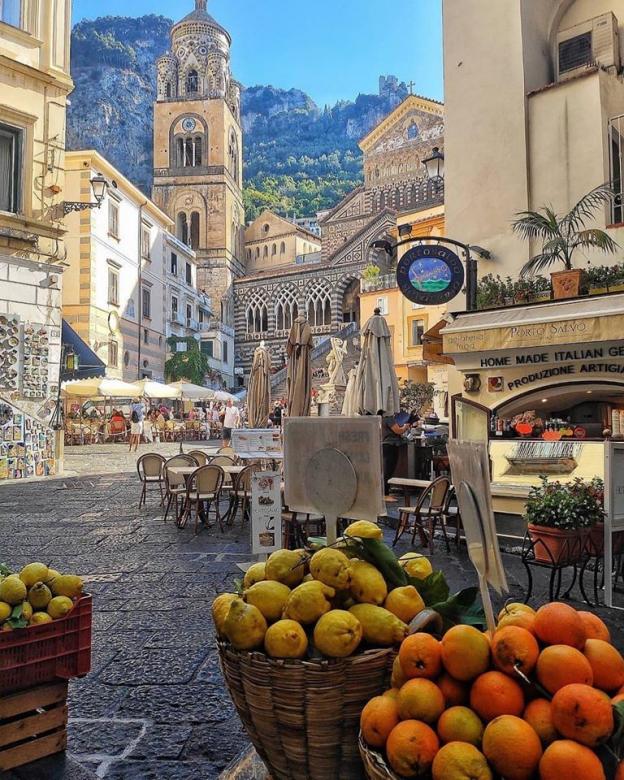 Coasta Amalfi, Italia jigsaw puzzle online