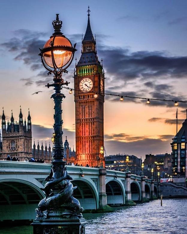 Κάπου στο όμορφο Λονδίνο παζλ online