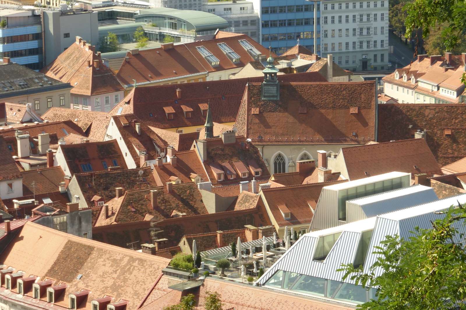 Крыши в Граце, Австрия онлайн-пазл