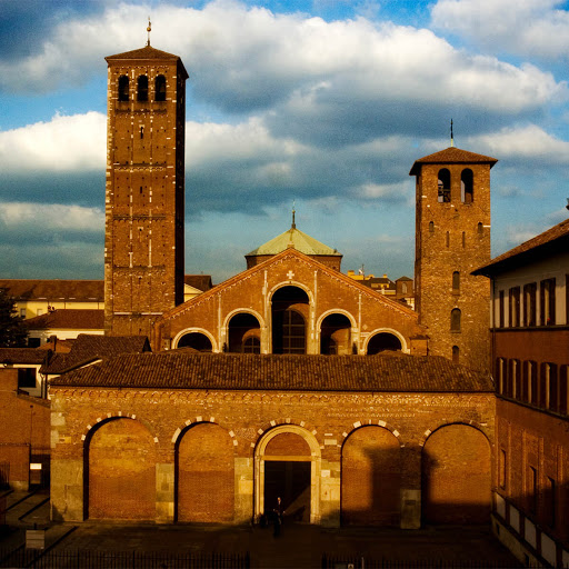 Sant'Ambrogio-bazilika online puzzle