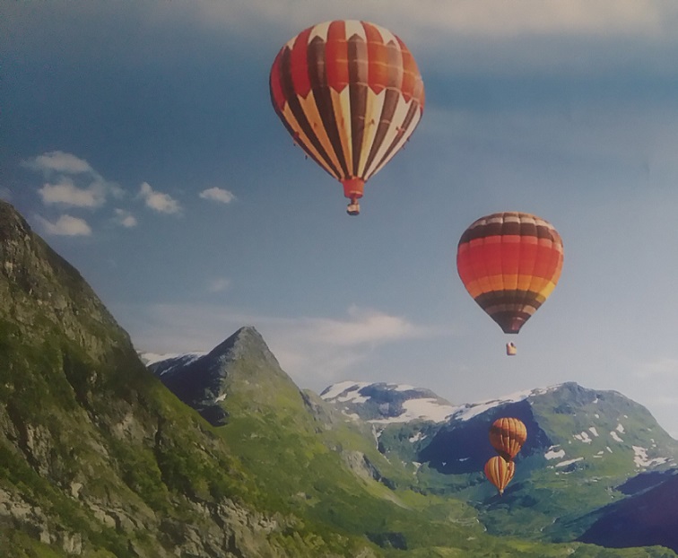 Landschaft mit Luftballons. Puzzlespiel online