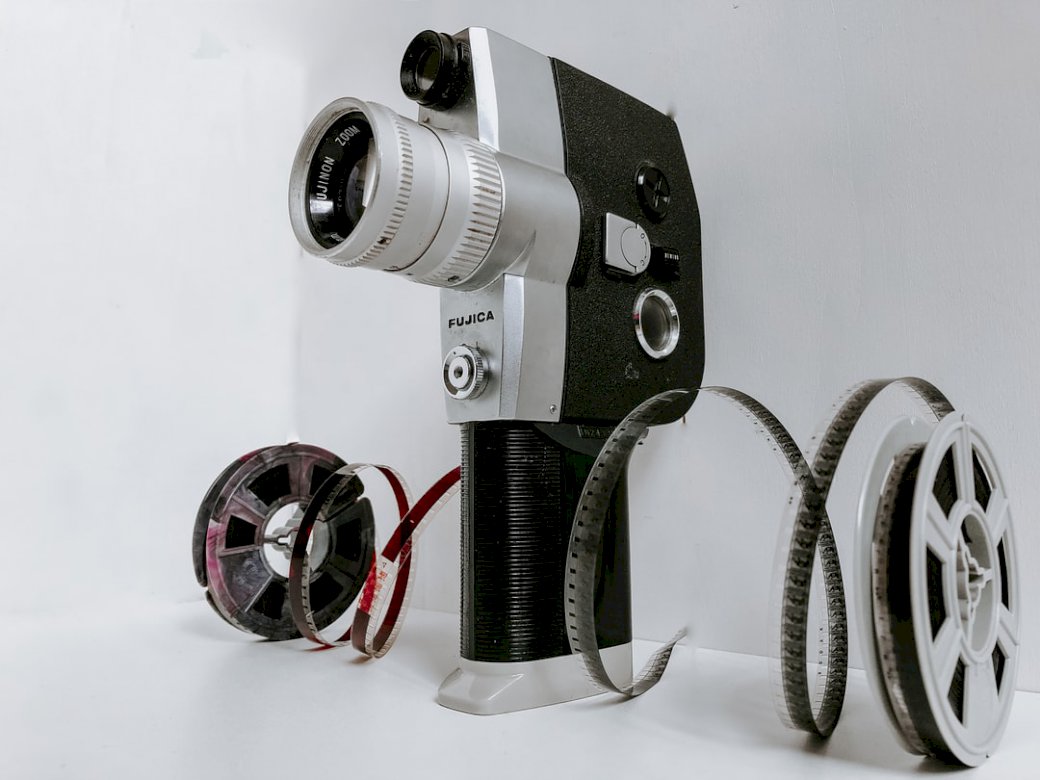 Filmkamera mit 8mm Filmen Online-Puzzle