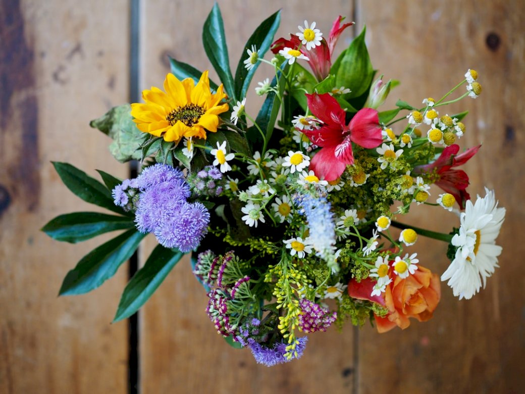 Букет от тези цветя онлайн пъзел
