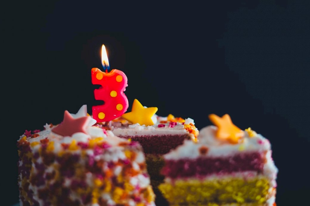 торт на 3-й день рождения пазл онлайн