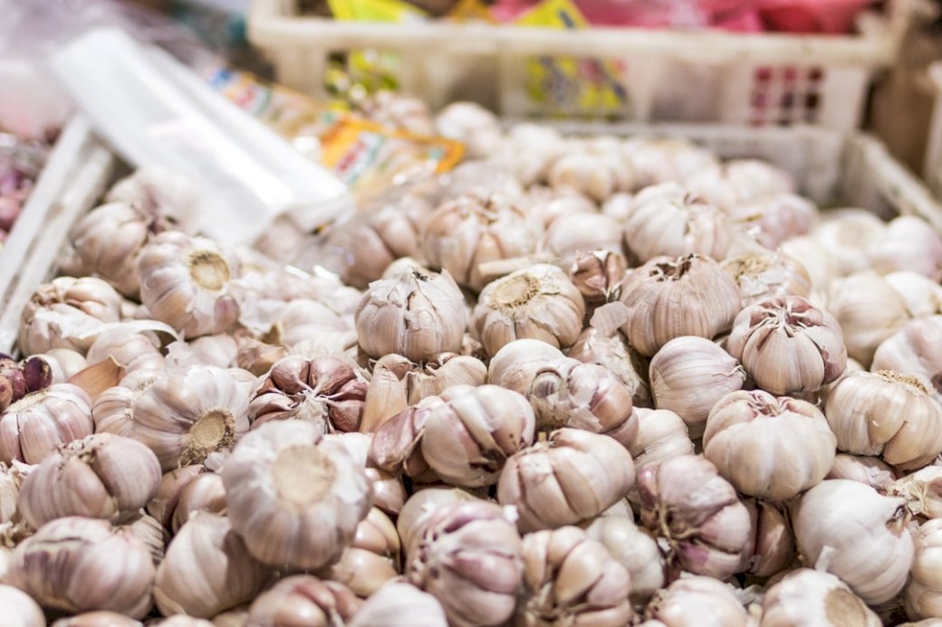 Garlic on a local organic food online puzzle