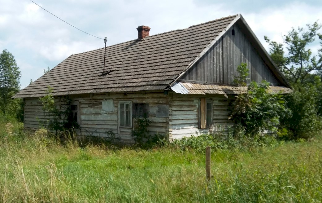 Παλιό εξοχικό σπίτι παζλ online