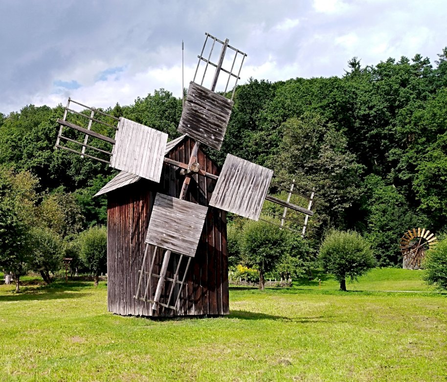 Moinho de vento - museu ao ar livre quebra-cabeças online