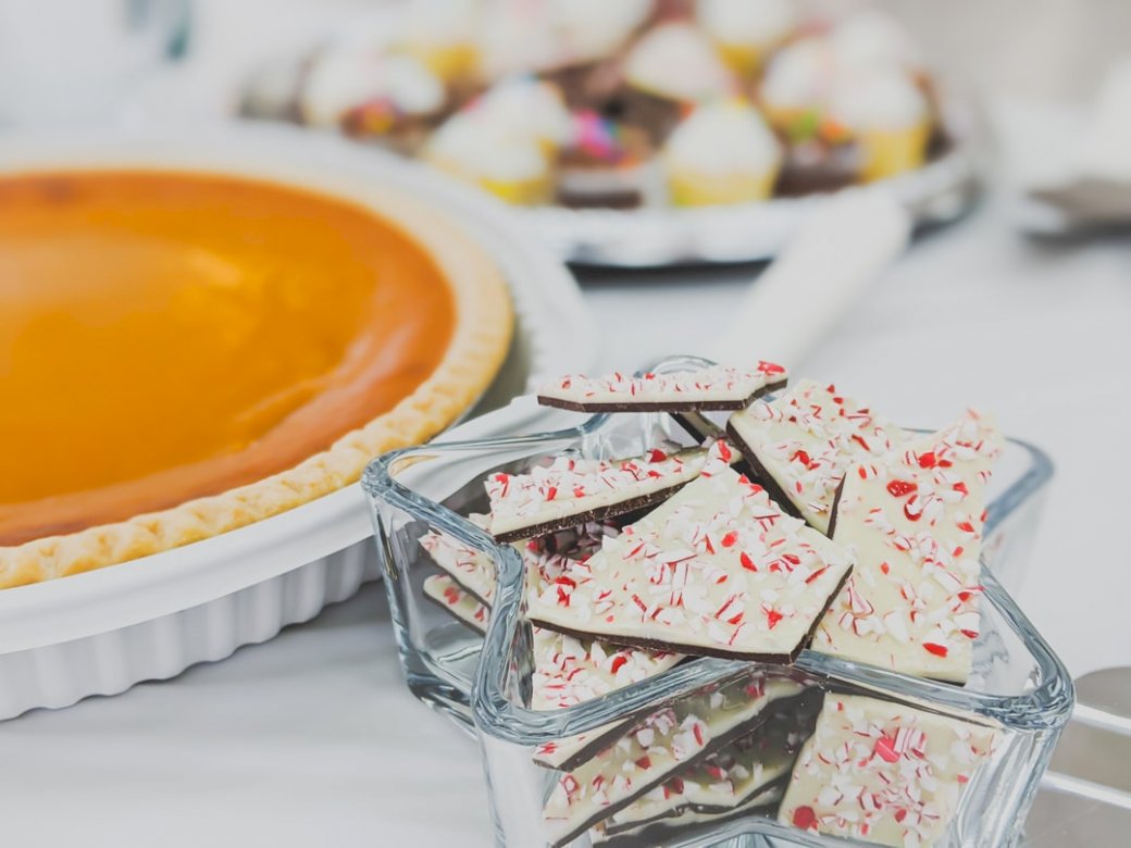 Sušenky v misce s hvězdičkou, skládačky online