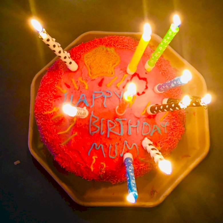 Gâteau de maman joyeux anniversaire avec puzzle en ligne