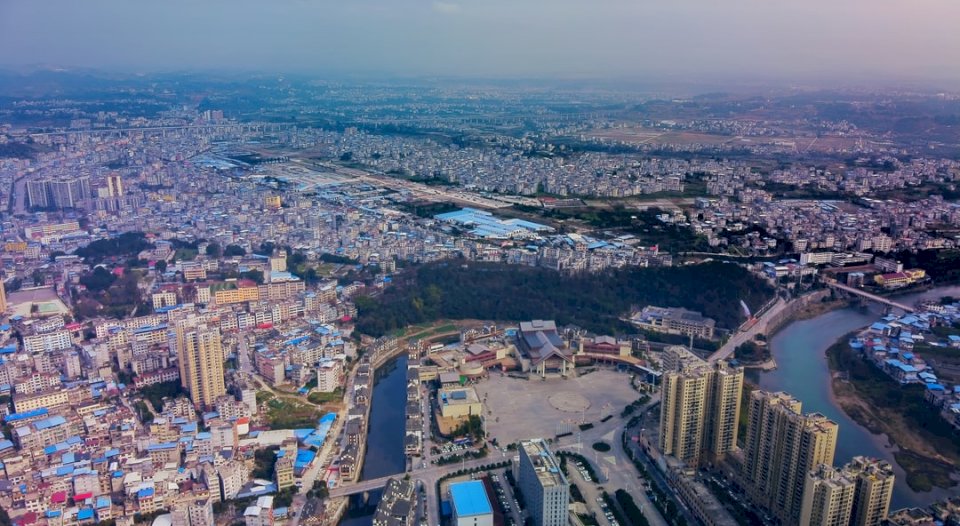 Il paesaggio della città di Laifeng, puzzle online
