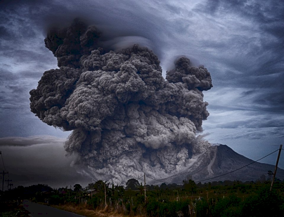 Nube de cenizas volcánicas rompecabezas en línea
