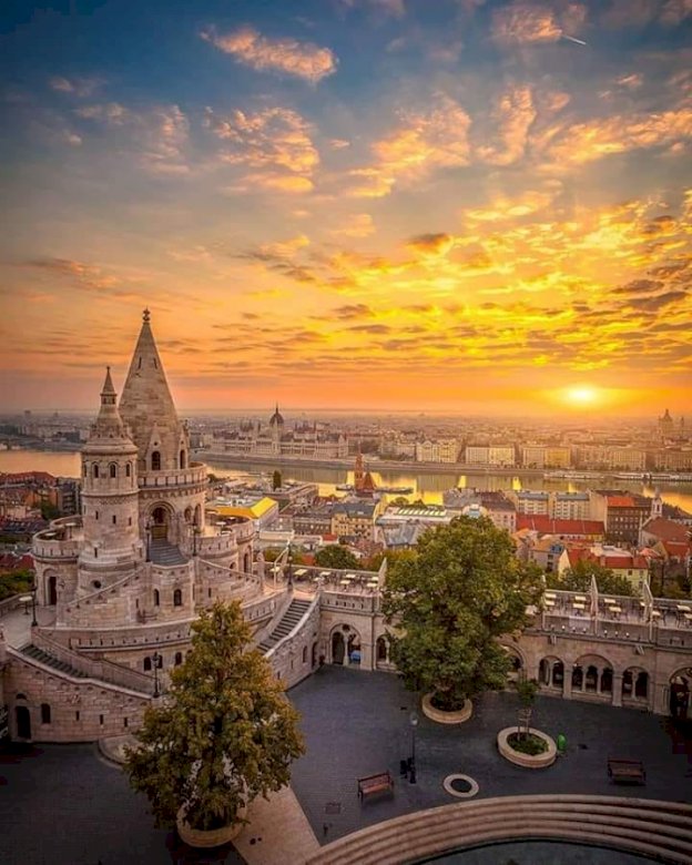 Budapesta Budapesta Budapesta Budapesta Budapesta jigsaw puzzle online