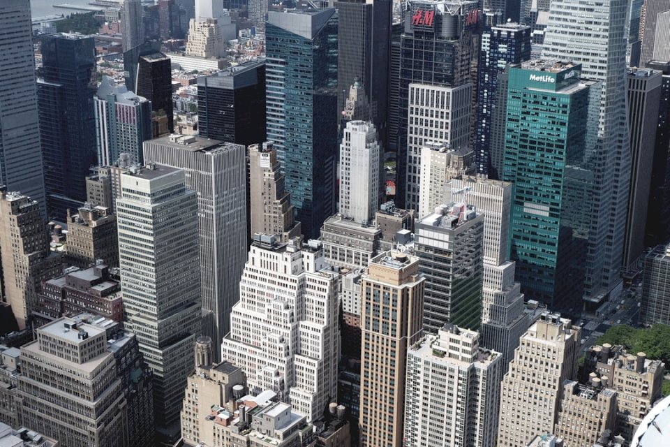 Нюйоркски сгради, птици онлайн пъзел