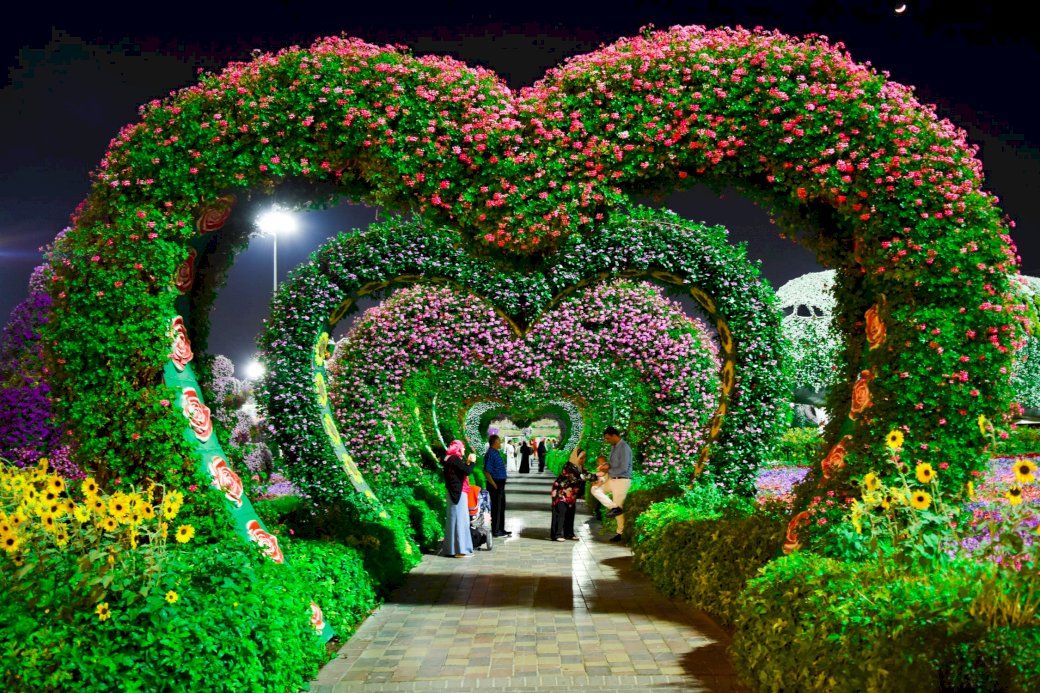 Любовна градина онлайн пъзел