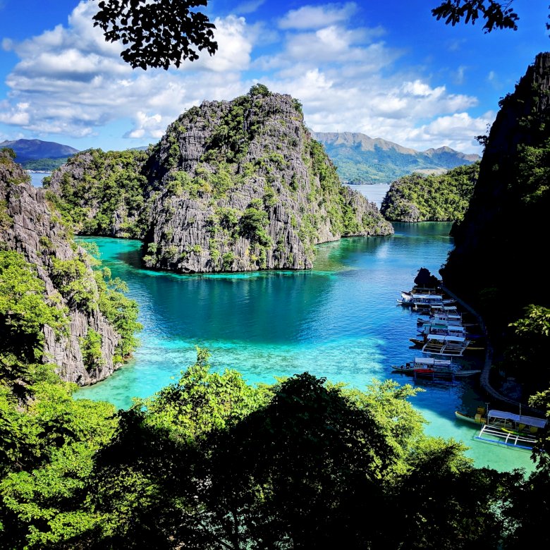 Coron town on Busuanga - Philippines jigsaw puzzle online