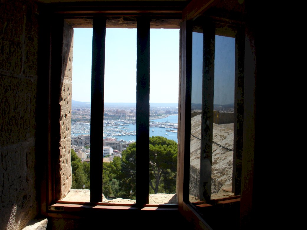 Bahia de Palma desde el castillo rompecabezas en línea