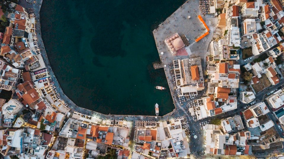 Der Hafen von Chania. Für mehr, Online-Puzzle