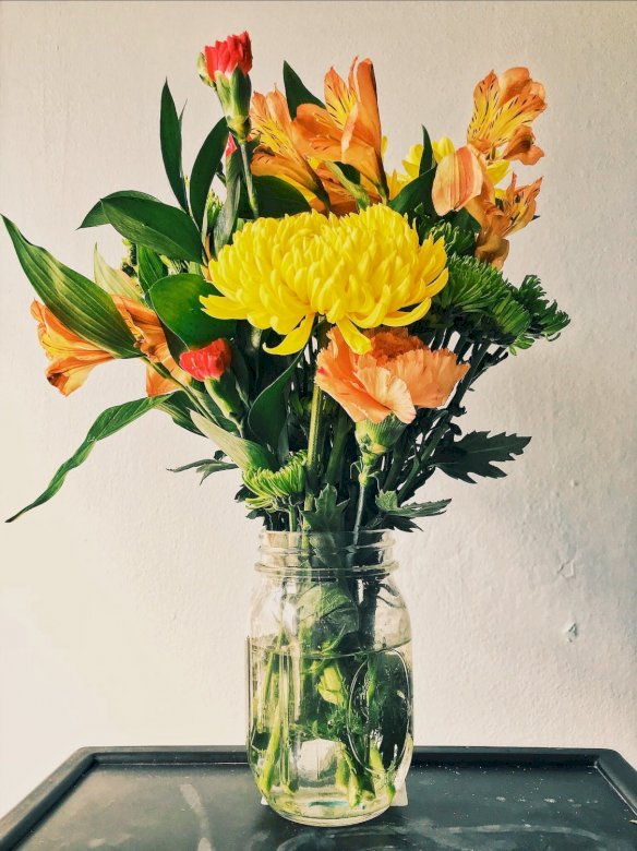 Букет квітів до жіночого дня пазл онлайн