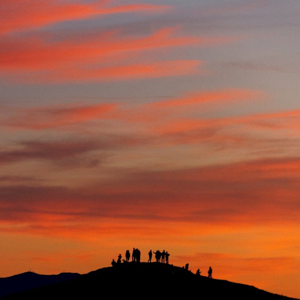 Захід сонця на вершині Твін Пікс. пазл онлайн