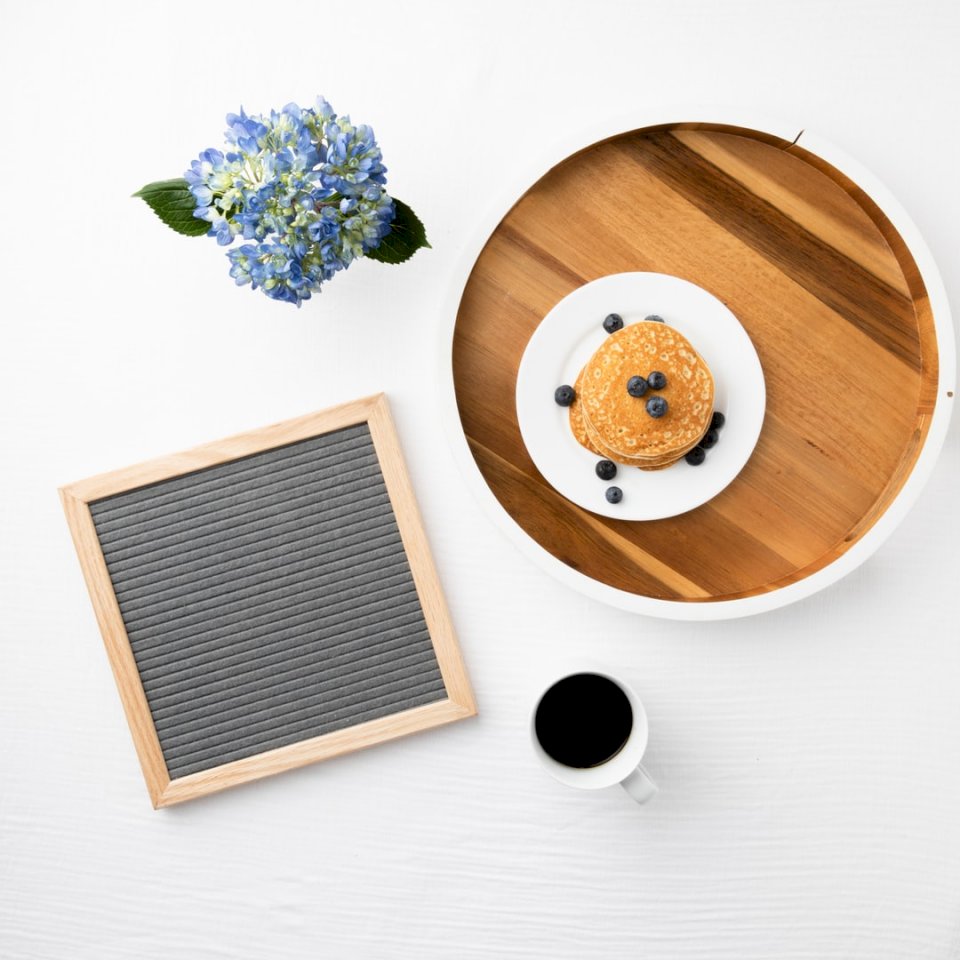 Breakfast and letterboard online puzzle
