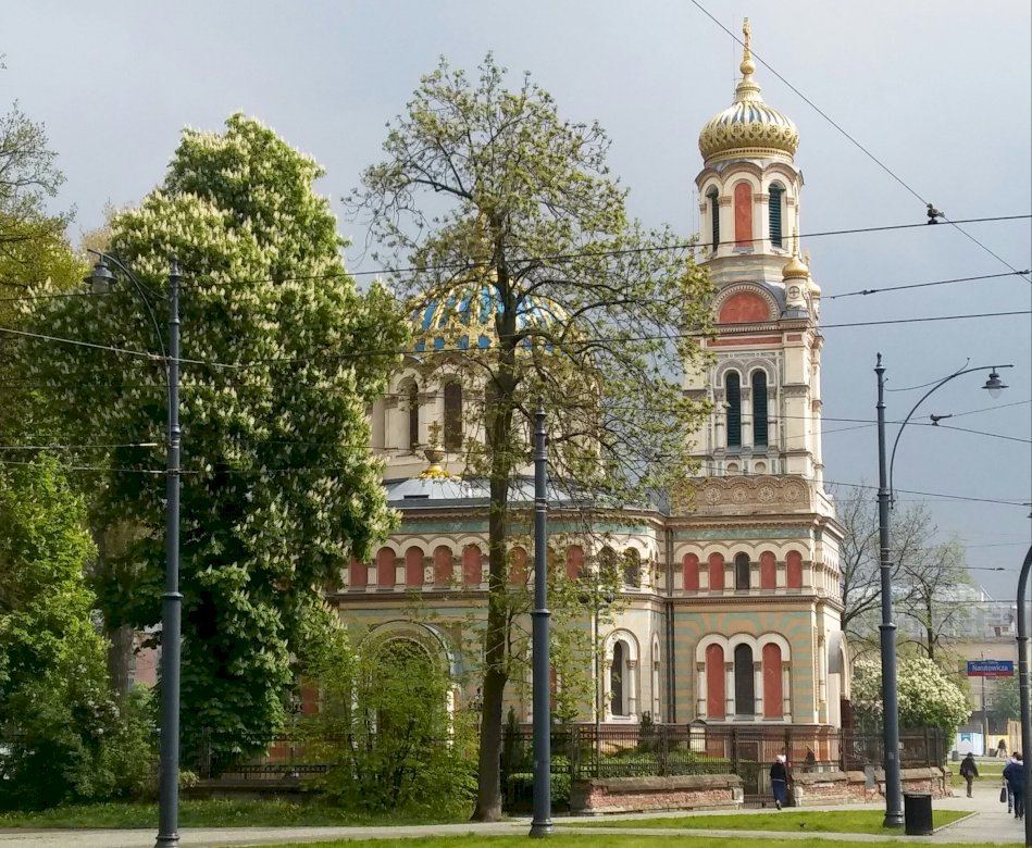 Православна църква Александър Невски онлайн пъзел