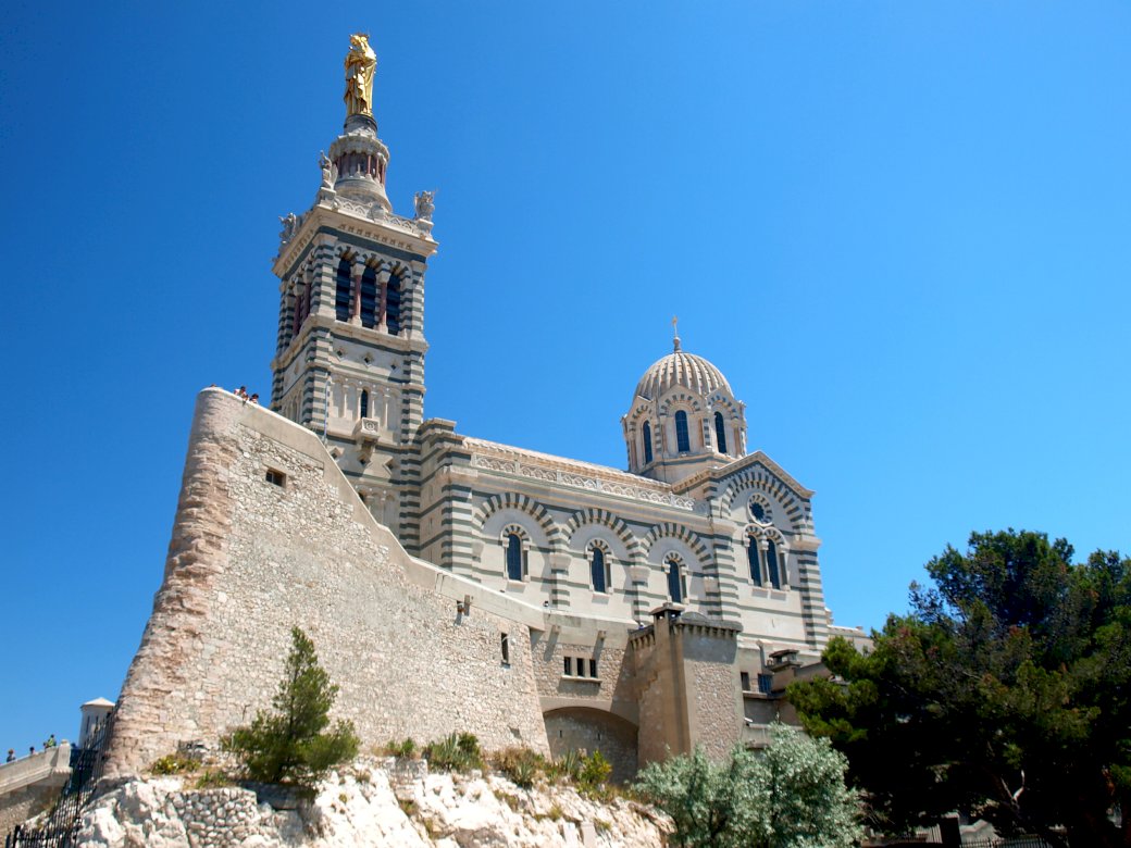Марсилия базилика на Нотр Дам онлайн пъзел