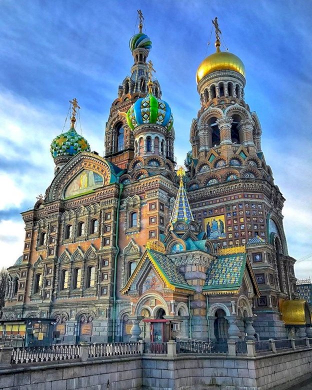 Православна църква в Санкт Петербург. онлайн пъзел